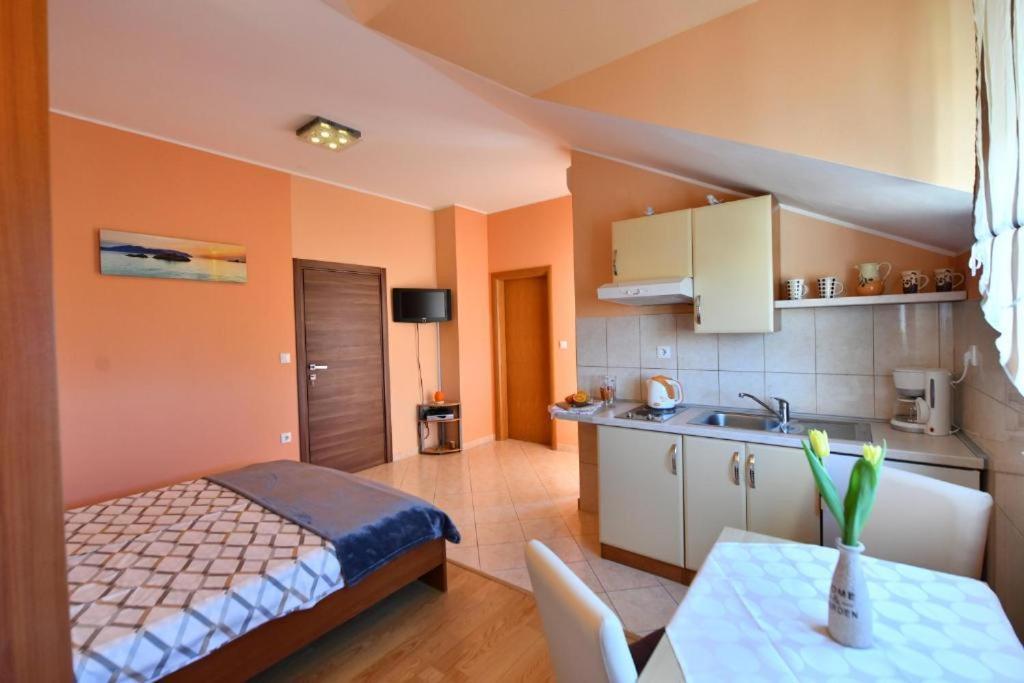 Apartments Vila Miranda Vodice Zewnętrze zdjęcie
